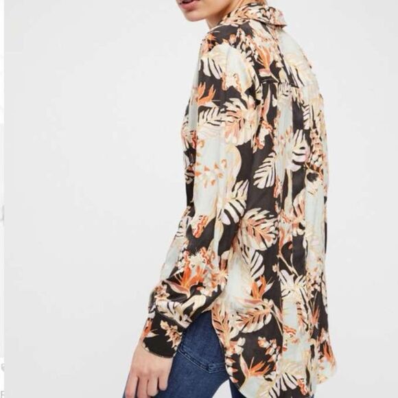 Free People Under The Palms Button Down Silky Soft Tropical Blouse Top XS - Picture 2 of 9